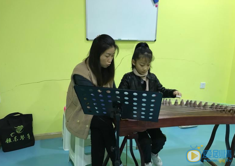 贺楚清与人合照 贺楚清高清写真_贺楚清高清剧照
