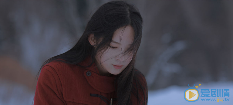 孙安可雪地红衣写真图片 孙安可高清写真_孙安可高清剧照