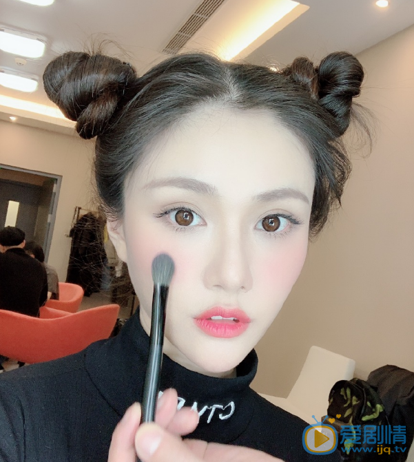 孙子钧清纯自拍 孙子钧高清写真_孙子钧高清剧照