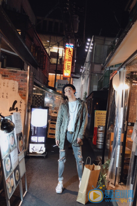 宋奕桥酷酷旅拍照 宋奕桥高清写真_宋奕桥高清剧照