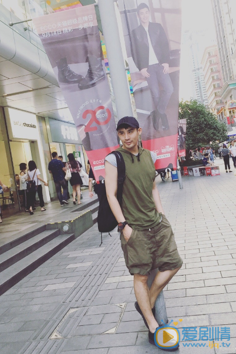 宋奕桥酷酷旅拍照 宋奕桥高清写真_宋奕桥高清剧照