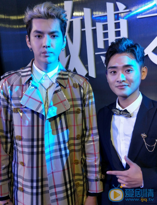 于天奇参加《微博之夜》活动照片 于天奇高清写真_于天奇高清剧照