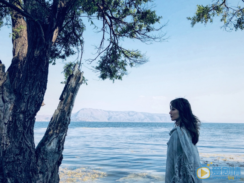 泓萱唯美户外写真图片 泓萱高清写真_泓萱高清剧照