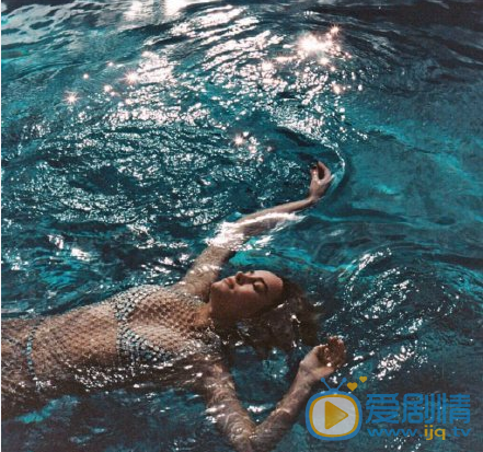 布丽·拉尔森水中性感写真 布丽·拉尔森高清写真_布丽·拉尔森高清剧照