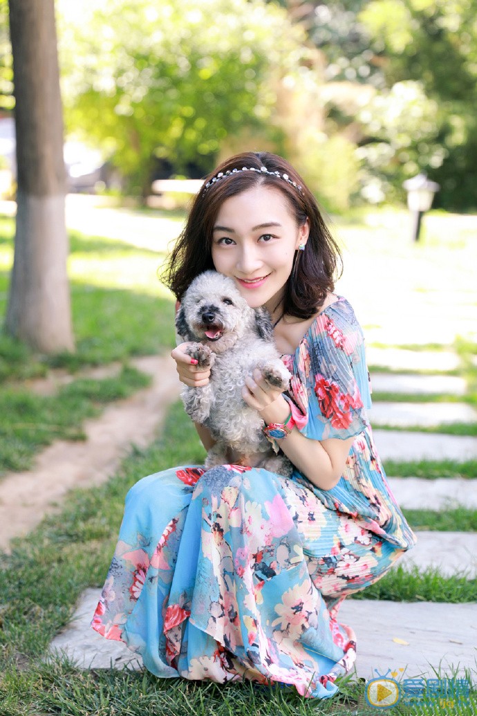 曲双双生活照图片 曲双双高清写真_曲双双高清剧照