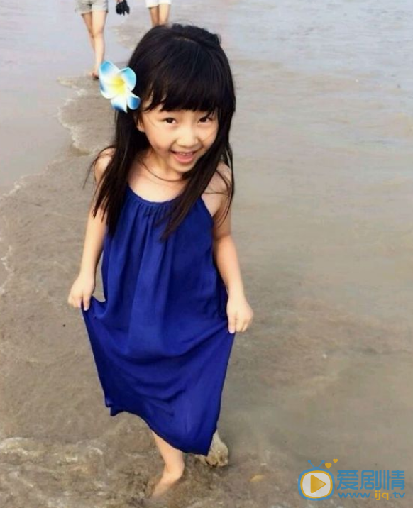 李妮妮唯美生活户外照 李妮妮高清写真_李妮妮高清剧照