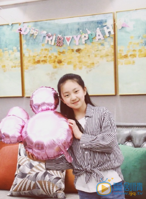 李妮妮唯美生活户外照 李妮妮高清写真_李妮妮高清剧照