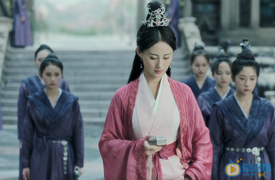 听雪楼明澈的女儿是谁？是明河还是小吟？