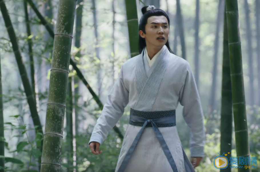 听雪楼小吟扮演者是谁？小吟碧落之间什么关系？
