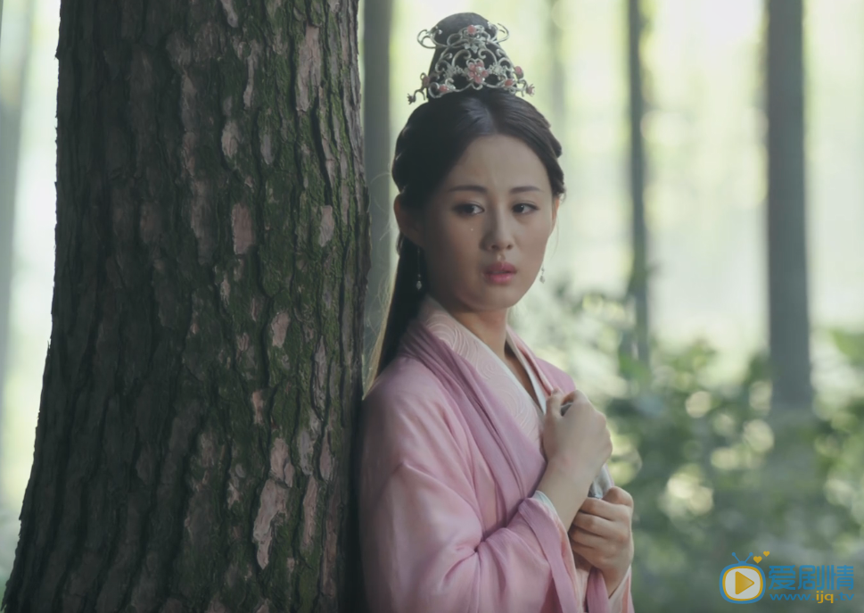 听雪楼小吟扮演者是谁？小吟碧落之间什么关系？