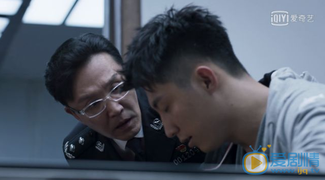 破冰行动李飞和赵嘉良什么时候才会父亲相认？李飞会原谅赵嘉良吗？