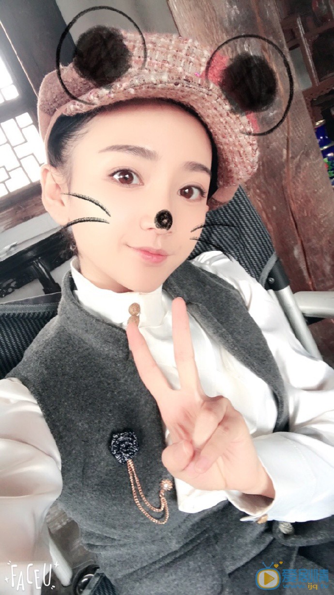 张洋唯美自拍照图片 张洋高清写真_张洋高清剧照