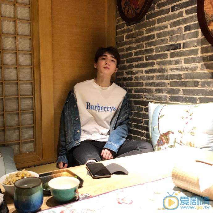 曹煜辰生活照图片 曹煜辰高清写真_曹煜辰高清剧照