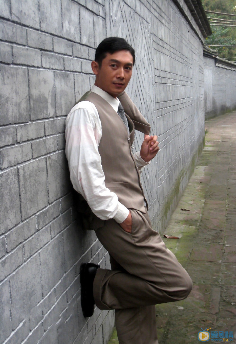 王九胜帅气图片 王九胜高清写真_王九胜高清剧照