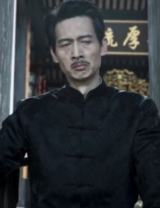 破冰行动林宗辉为什么不和李飞联系了？他被林耀东劝服了吗？
