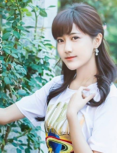 追球李艺彤在剧中饰演什么角色？