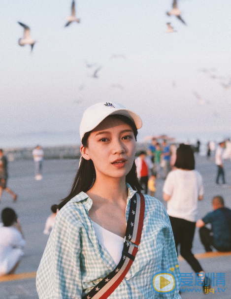 郑景文时尚甜美写真图片 郑景文高清写真_郑景文高清剧照