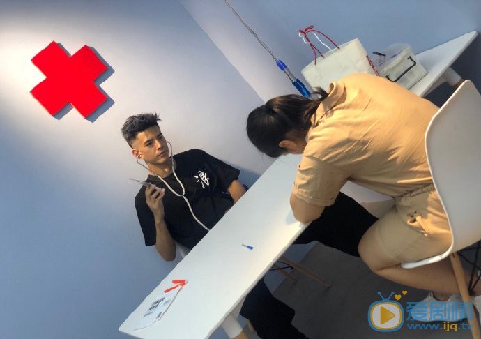 林柏叡搞怪图片 林柏叡高清写真_林柏叡高清剧照