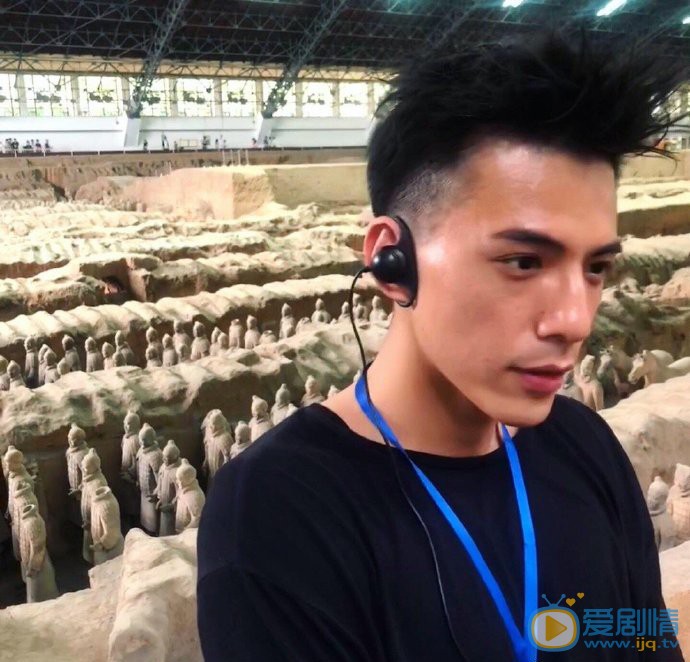 林柏叡帅气自拍图片 林柏叡高清写真_林柏叡高清剧照