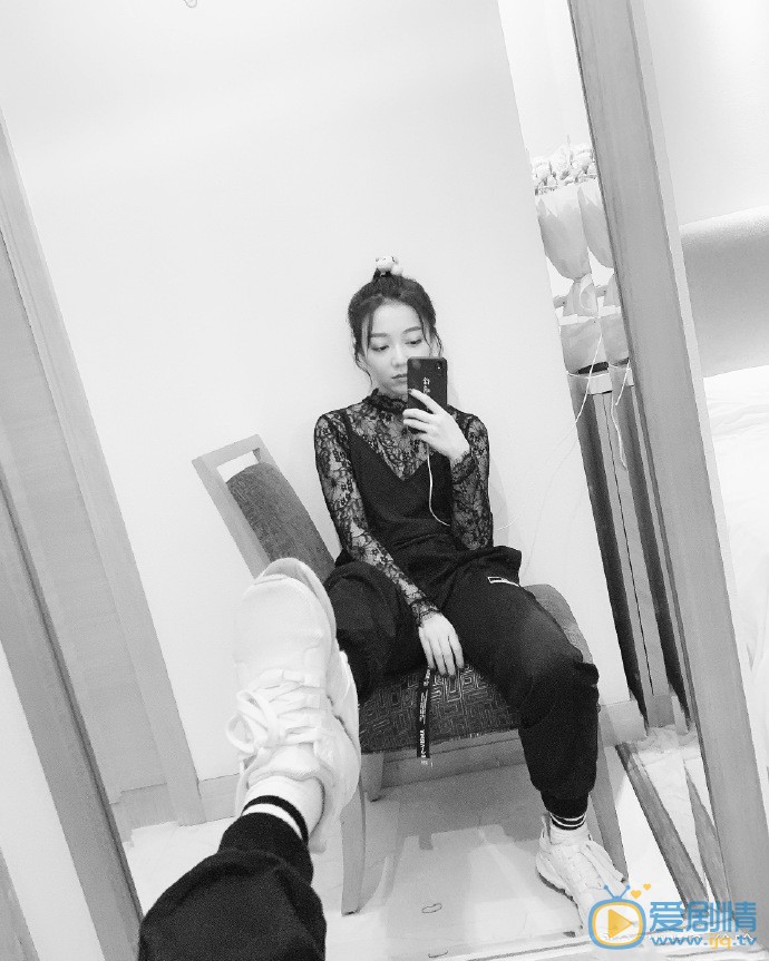 徐晗黑白写真图片 徐晗高清写真_徐晗高清剧照