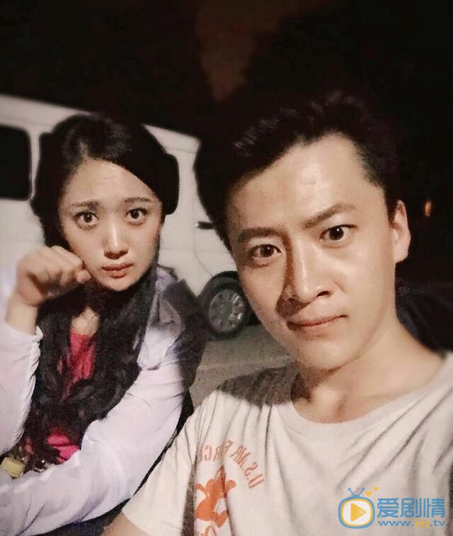 初鹏旭自拍照图片 初鹏旭高清写真_初鹏旭高清剧照