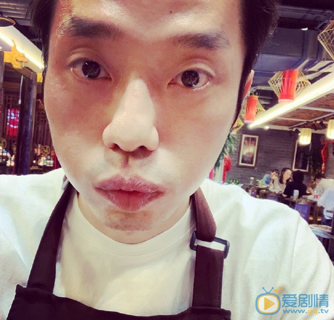张栋梁帅气自拍图片集 张栋梁高清写真_张栋梁高清剧照