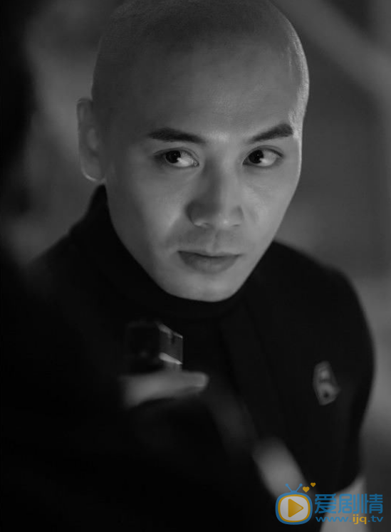 杨轶《伊阿索密码》剧照 杨轶《伊阿索密码》剧照