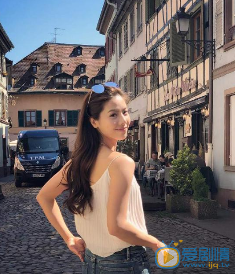 伍乐怡性感甜美照片 伍乐怡高清写真_伍乐怡高清剧照