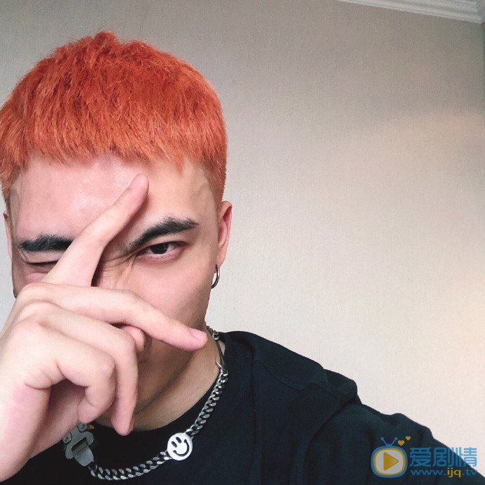 吴赫伦自拍照图片 吴赫伦高清写真_吴赫伦高清剧照
