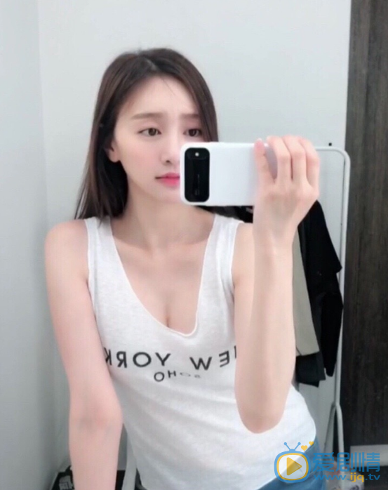 黄苑玲自拍照 黄苑玲自拍照