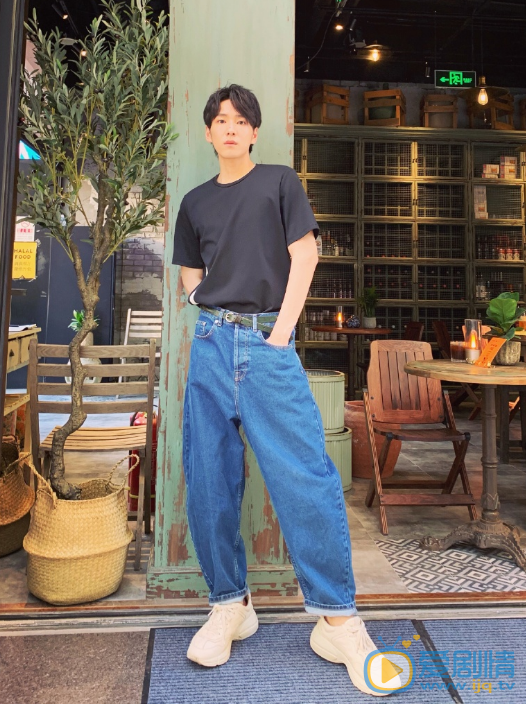 纪向宁户外文艺写真 纪向宁高清写真_纪向宁高清剧照