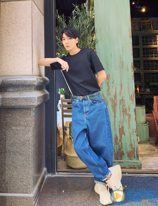 纪向宁户外文艺写真 纪向宁高清写真_纪向宁高清剧照