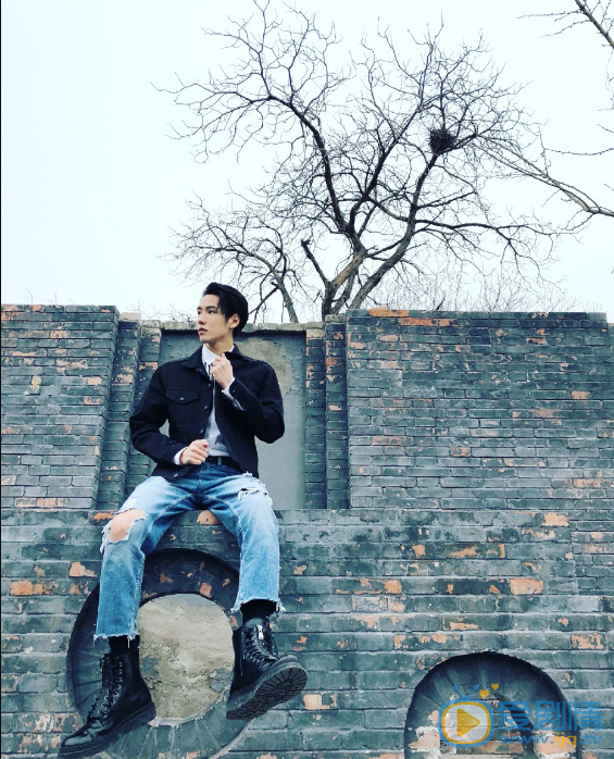 纪向宁户外文艺写真 纪向宁高清写真_纪向宁高清剧照