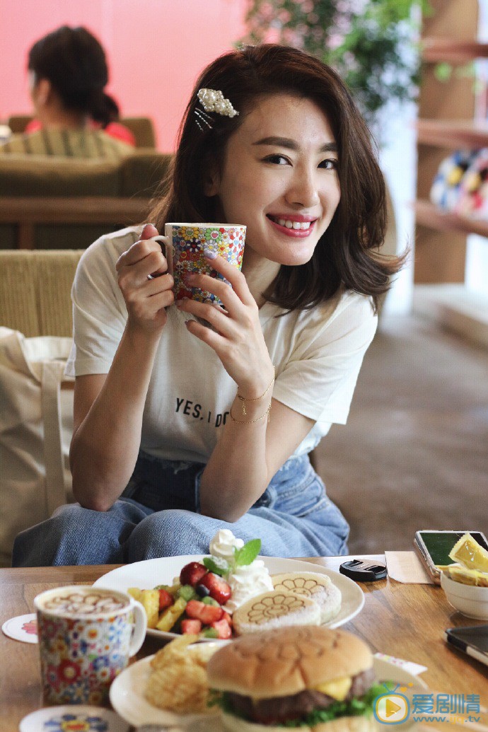 蒋家旻甜美图片 蒋家旻甜美图片