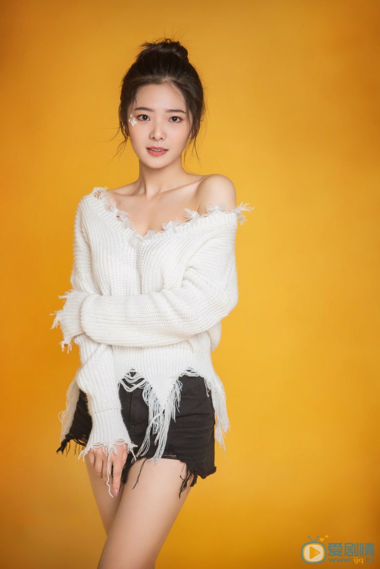 金璐莹俏皮写真图片 金璐莹高清写真_金璐莹高清剧照