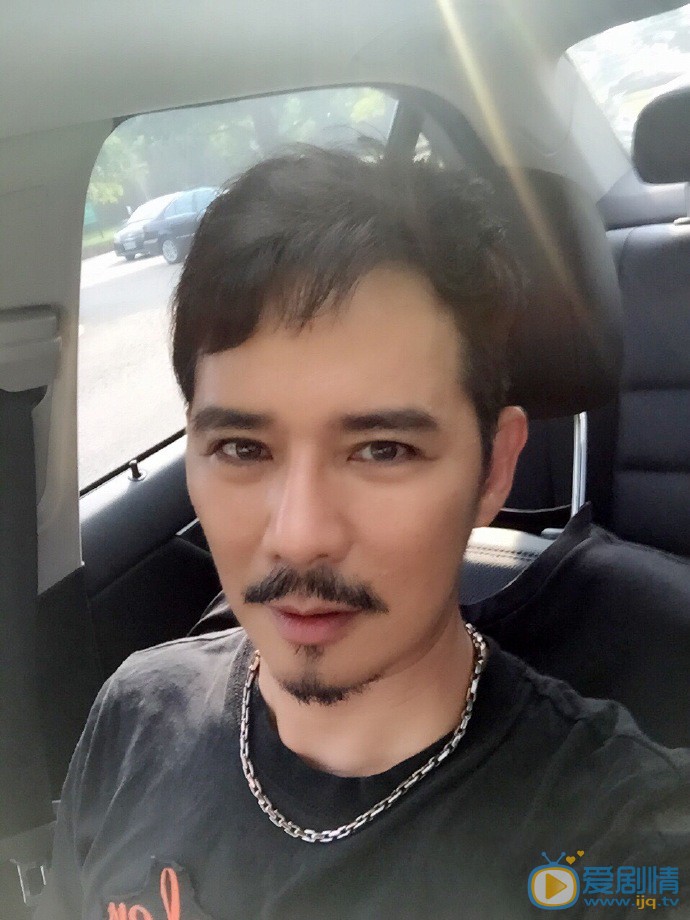 王耿豪自拍照图片 王耿豪高清写真_王耿豪高清剧照