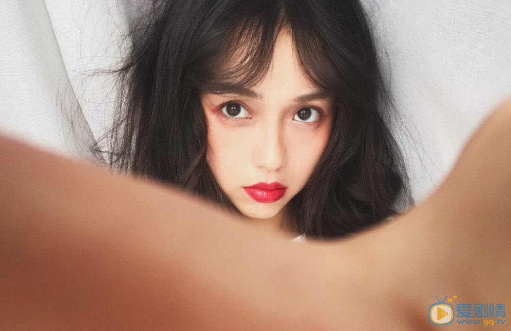 邵伟诗生活照 邵伟诗高清写真_邵伟诗高清剧照