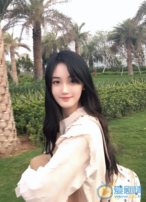 梁咏妮甜美写真 梁咏妮高清写真_梁咏妮高清剧照
