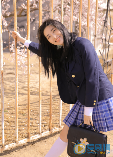 杨可校服写真 杨可高清写真_杨可高清剧照