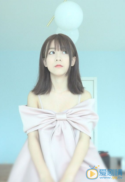 李梓清纯甜美写真