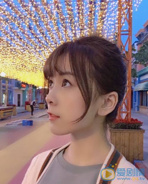 李梓剧照