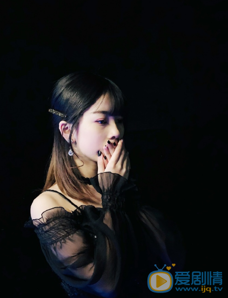 李梓写真