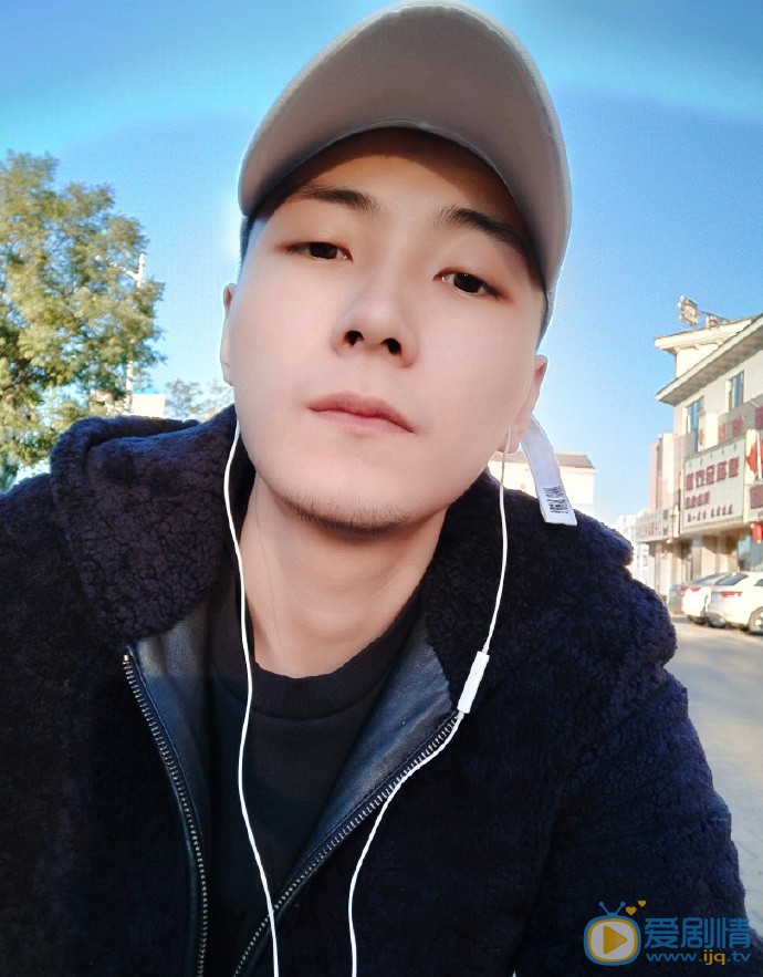 陈志伟自拍照图片 陈志伟高清写真_陈志伟高清剧照