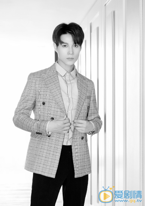 杨延东个性写真 杨延东高清写真_杨延东高清剧照