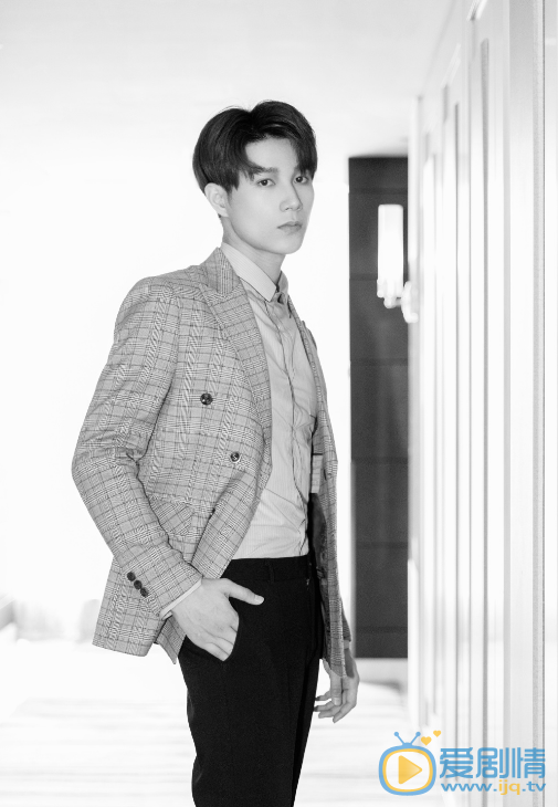 杨延东个性写真 杨延东高清写真_杨延东高清剧照