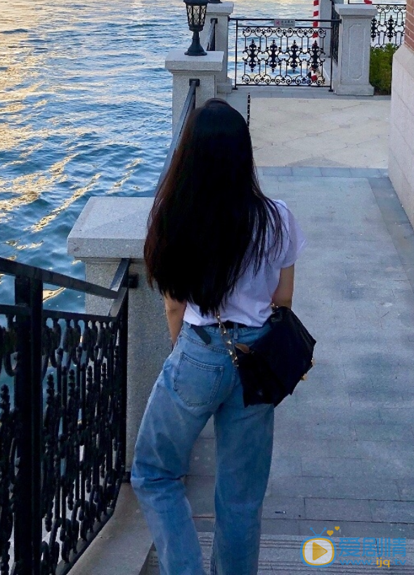 王艺瑾旅拍照 王艺瑾高清写真_王艺瑾高清剧照