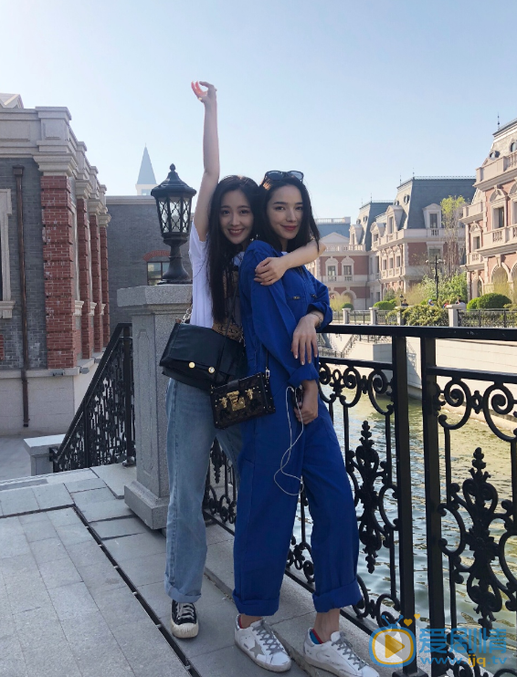 王艺瑾旅拍照 王艺瑾高清写真_王艺瑾高清剧照