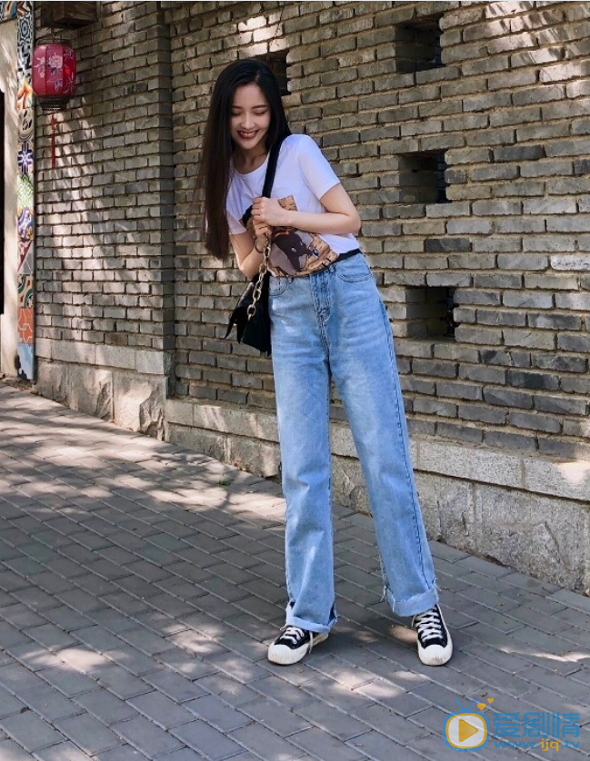 王艺瑾旅拍照 王艺瑾高清写真_王艺瑾高清剧照