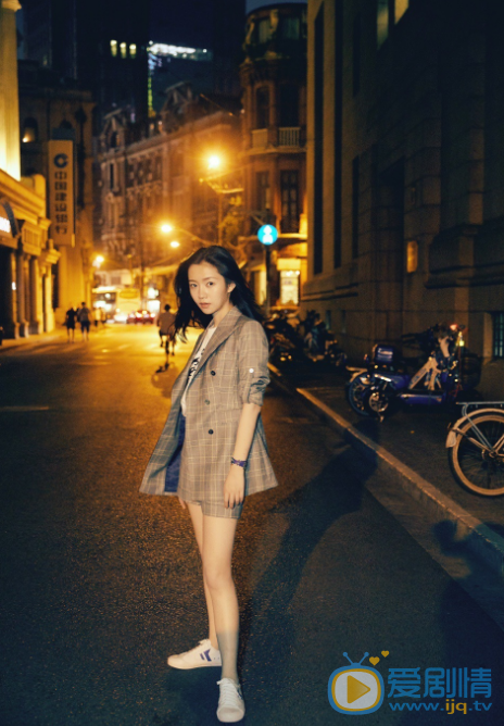 陈娅安时尚街拍 陈娅安高清写真_陈娅安高清剧照