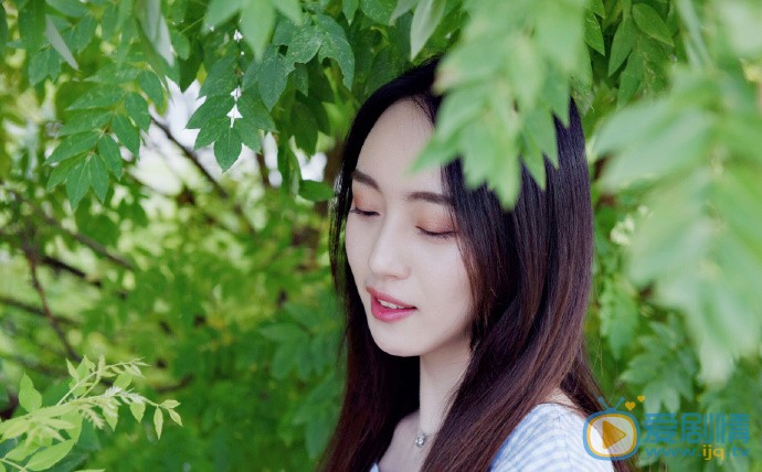 刘思辰小清新写真图片 刘思辰高清写真_刘思辰高清剧照